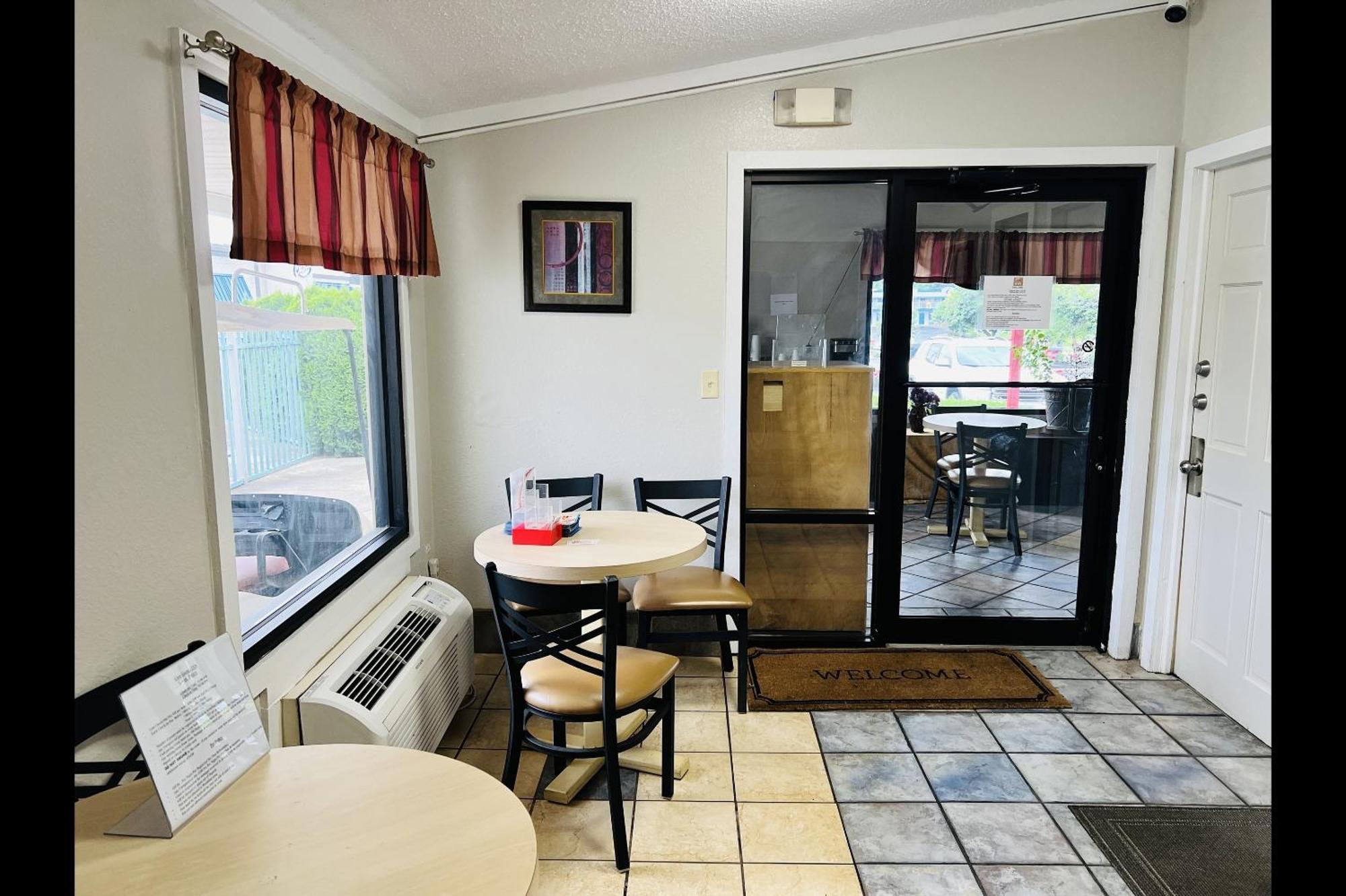 Cozy Garden Inn By Oyo Hwy 40 Richmond Esterno foto