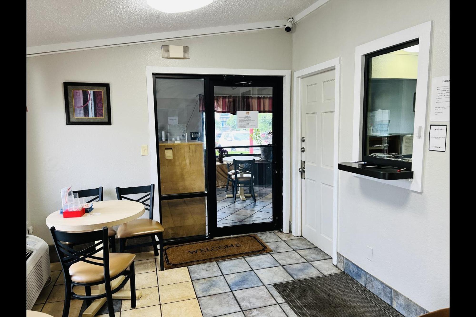 Cozy Garden Inn By Oyo Hwy 40 Richmond Esterno foto
