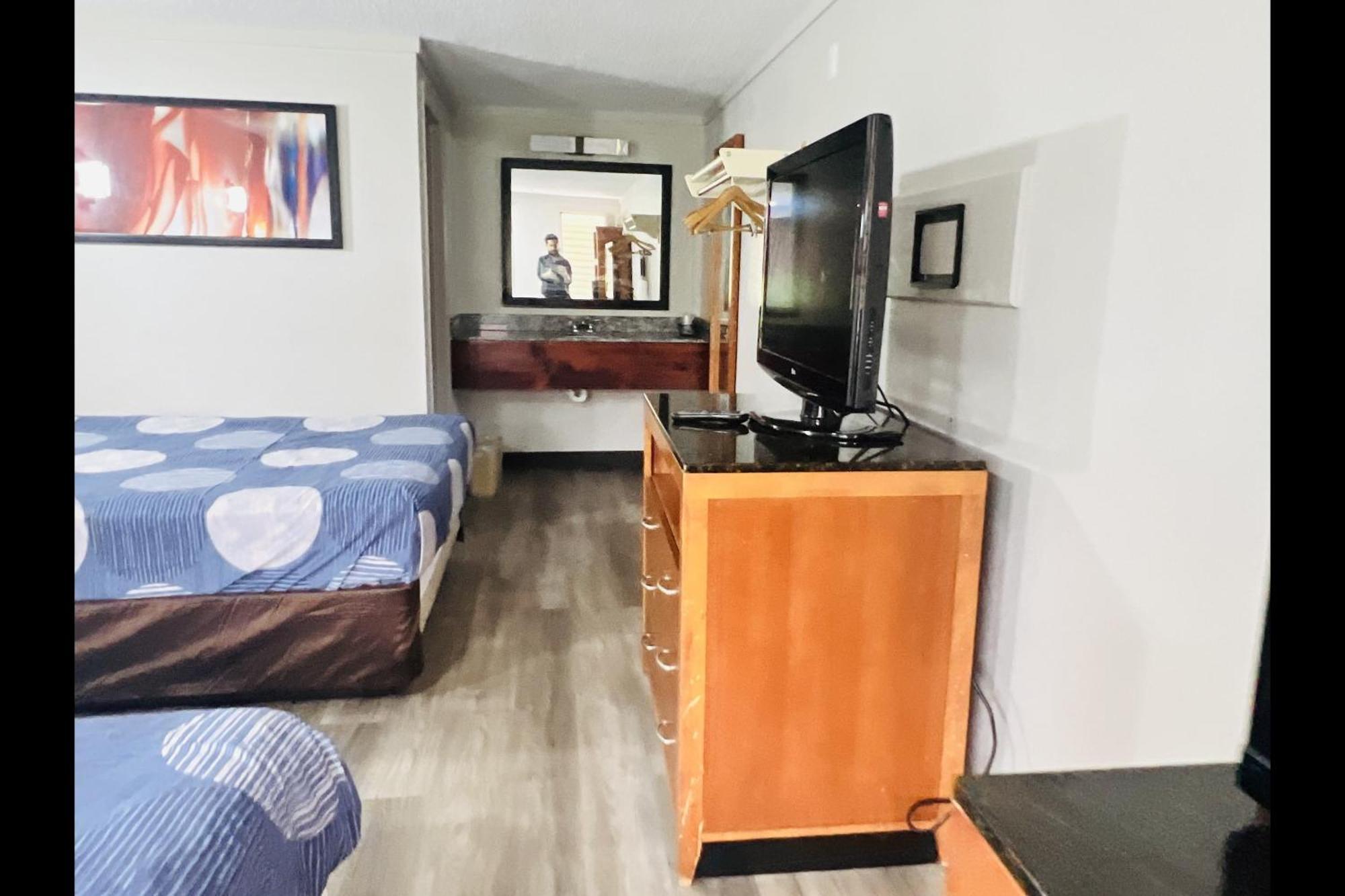 Cozy Garden Inn By Oyo Hwy 40 Richmond Esterno foto
