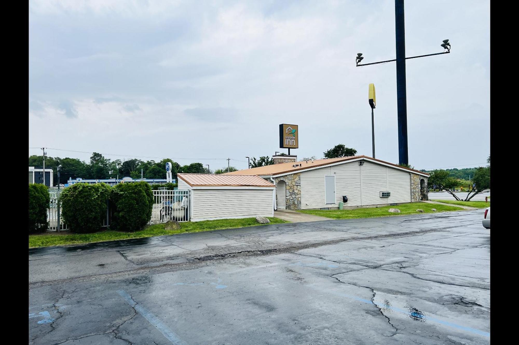 Cozy Garden Inn By Oyo Hwy 40 Richmond Esterno foto