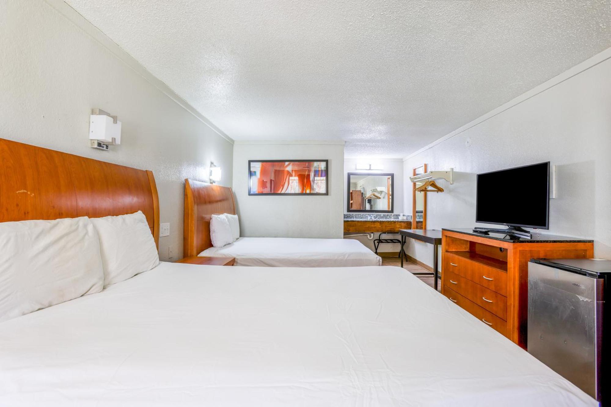 Cozy Garden Inn By Oyo Hwy 40 Richmond Esterno foto