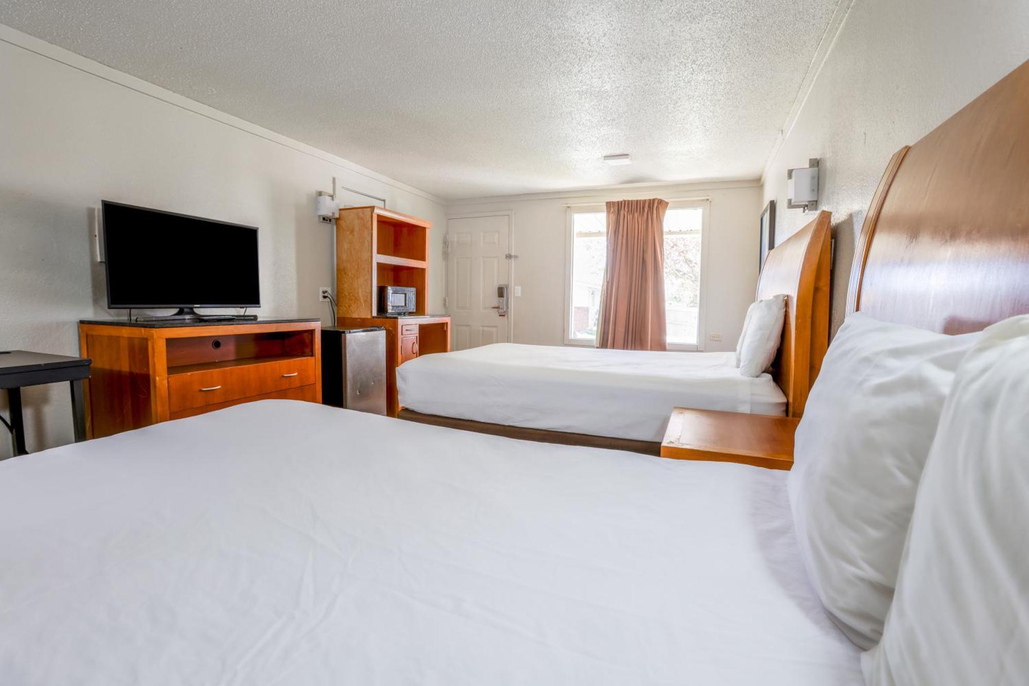 Cozy Garden Inn By Oyo Hwy 40 Richmond Esterno foto