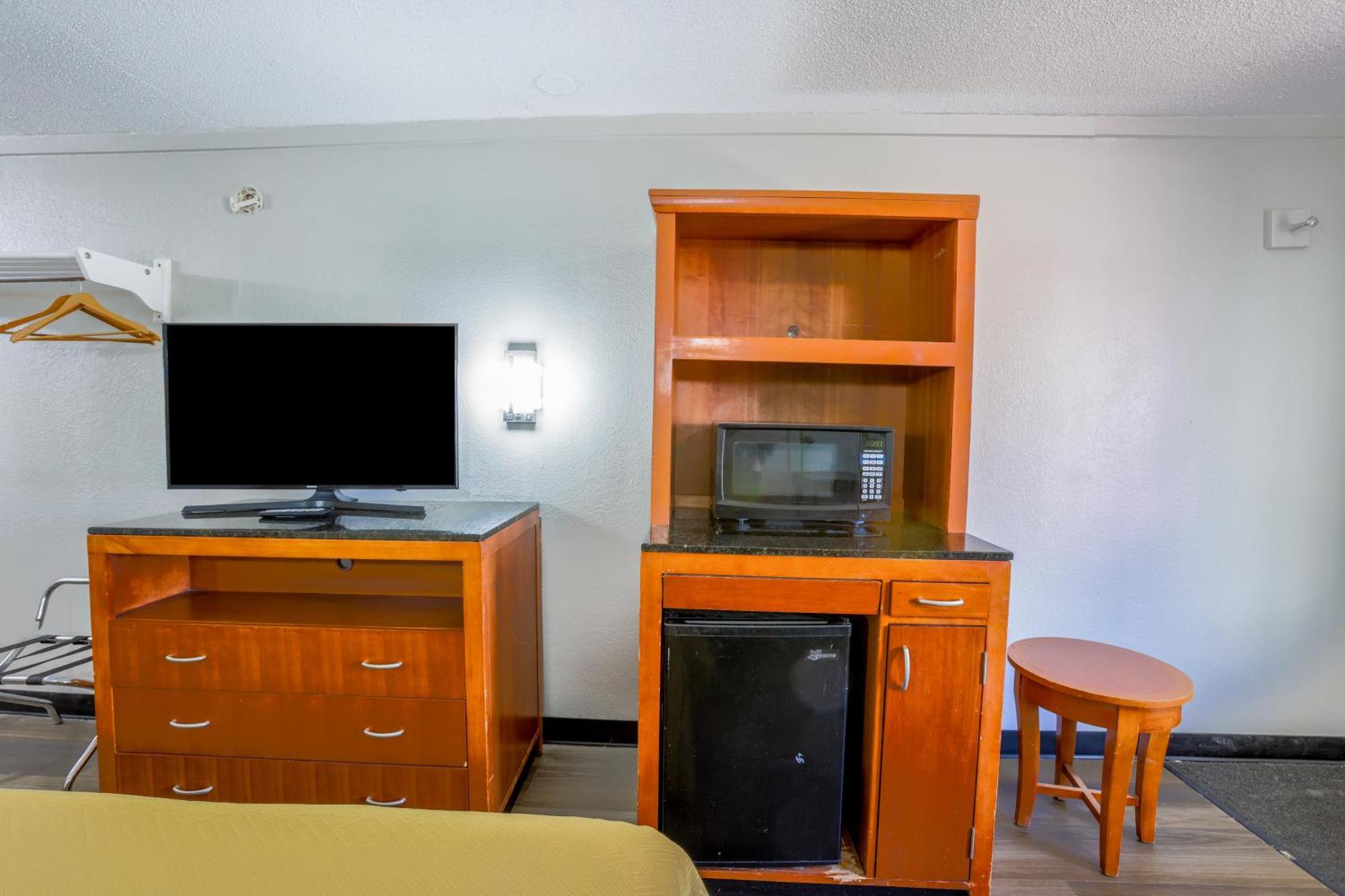 Cozy Garden Inn By Oyo Hwy 40 Richmond Esterno foto