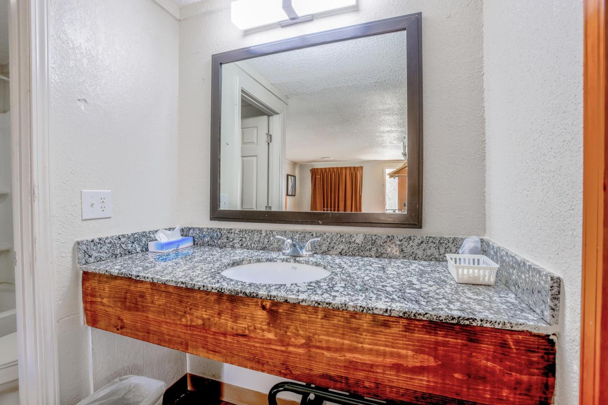 Cozy Garden Inn By Oyo Hwy 40 Richmond Esterno foto
