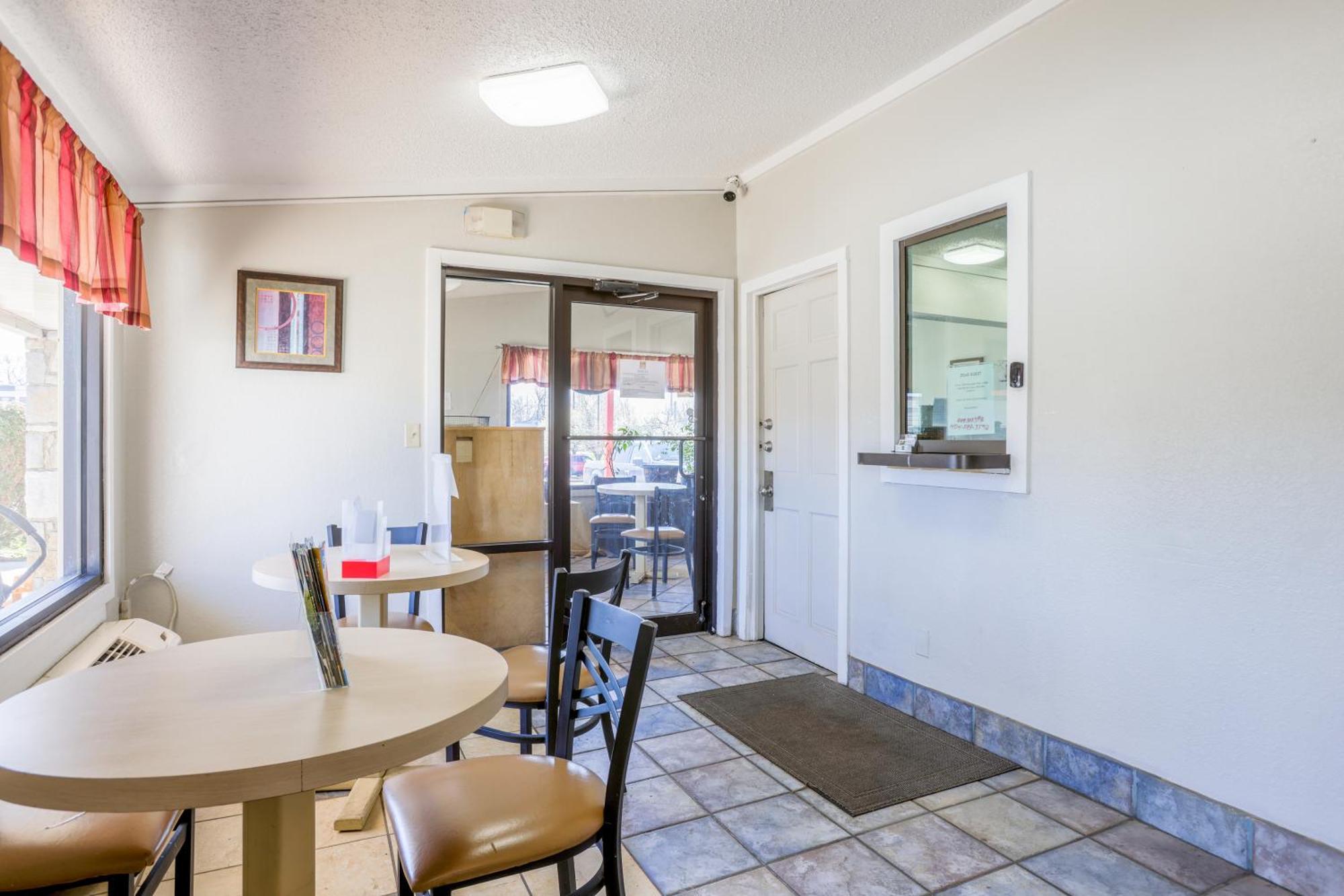 Cozy Garden Inn By Oyo Hwy 40 Richmond Esterno foto